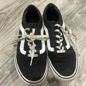 Lightly worn Vans women’s sneakers